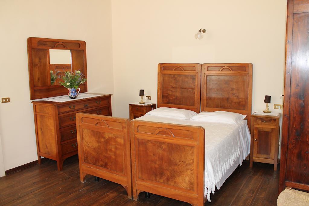 Tarzo Albergo Ristorante Ai Pini חדר תמונה